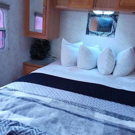Garden Glamping Rv Pahrump Exterior photo
