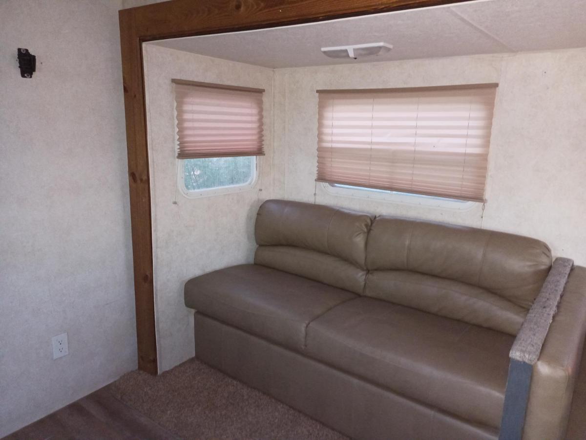 Garden Glamping Rv Pahrump Exterior photo